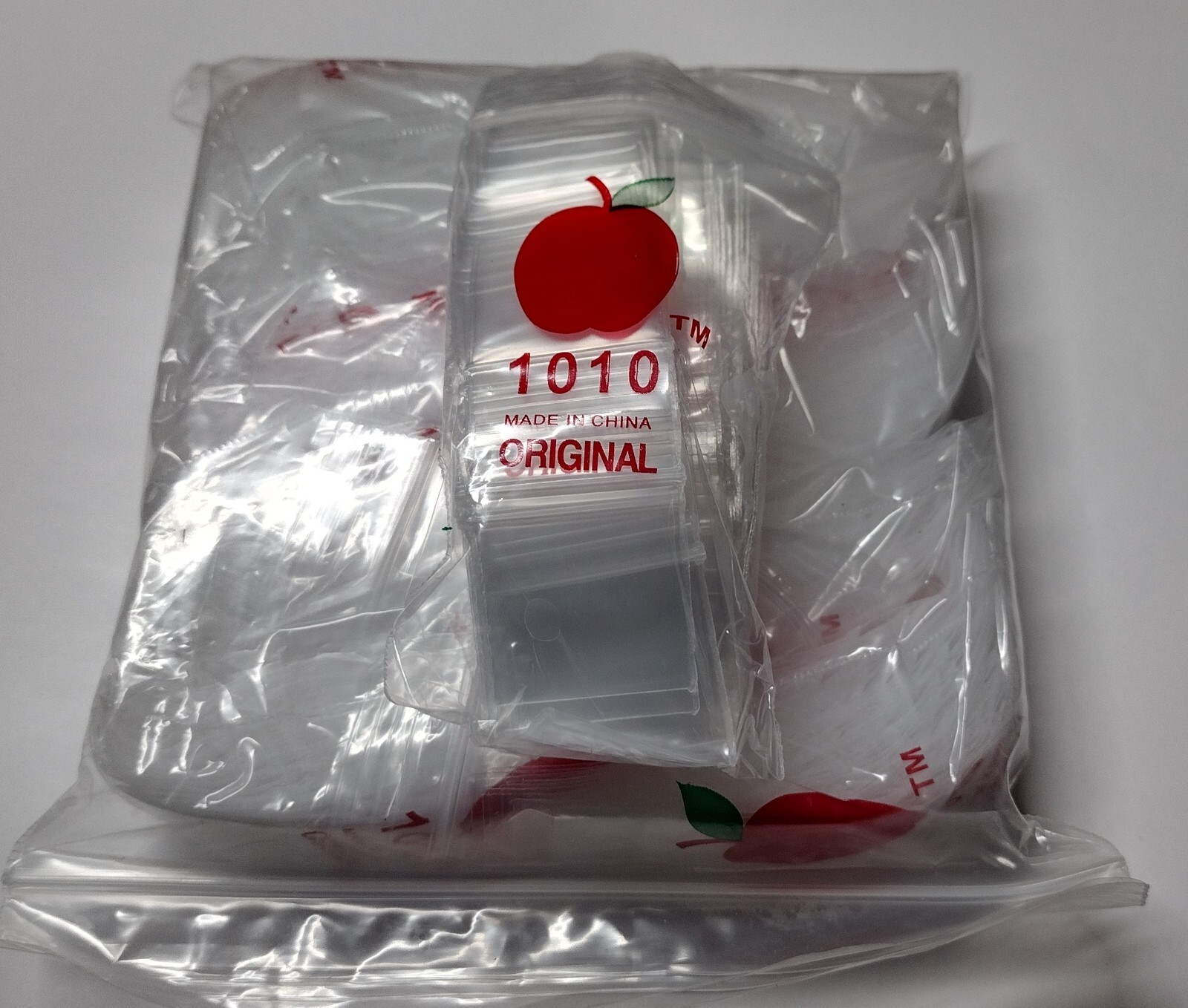 1,000 Clear APPLE BRAND BAGGIES 10 Bags of 100 ZIPLOCK 1″x1″ mini bag 2mil 1010