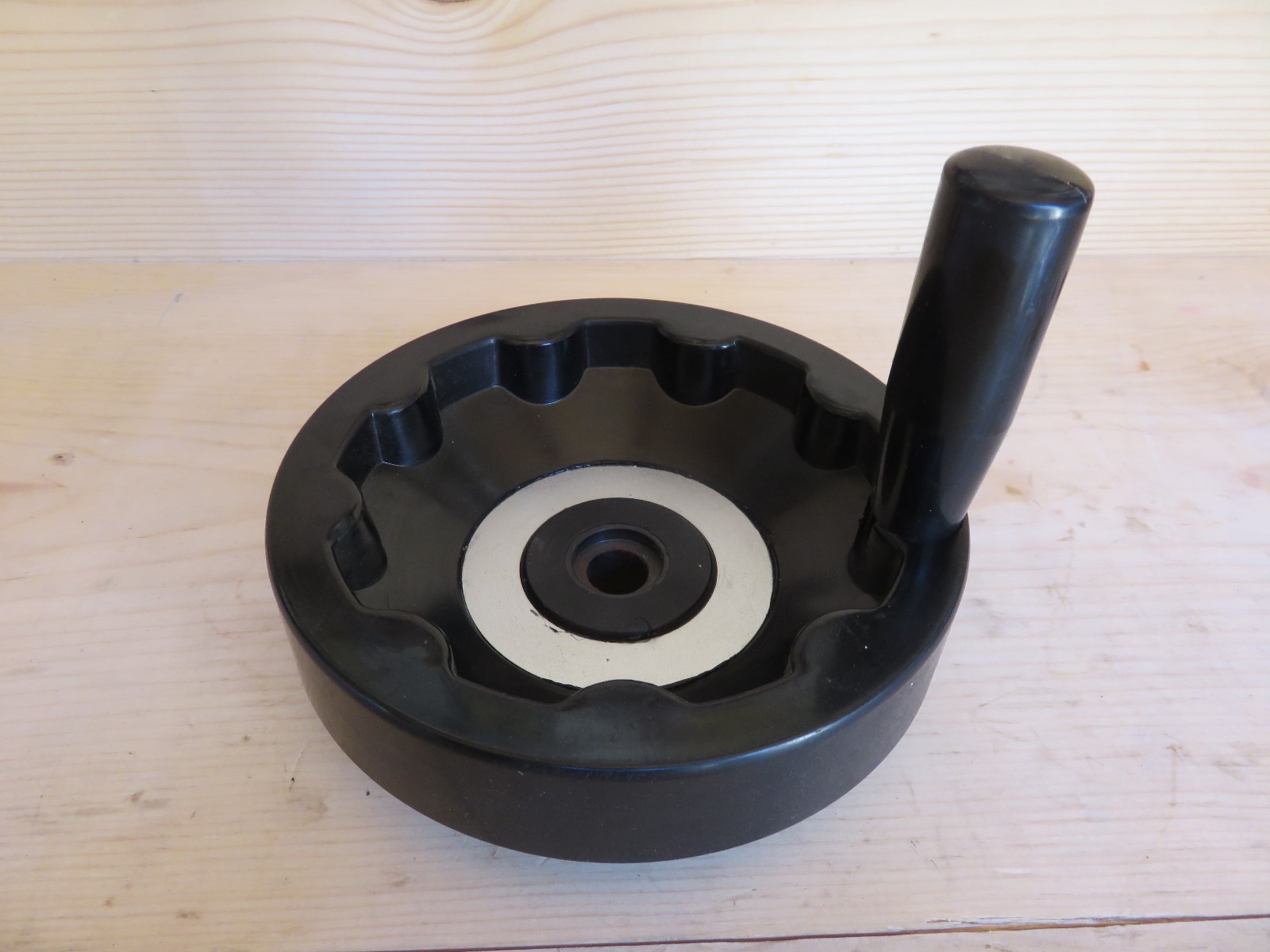 6 5/16″ Plastic Handwheel w/Solid Web and Revolving and Folding Handle (#99-C-2)